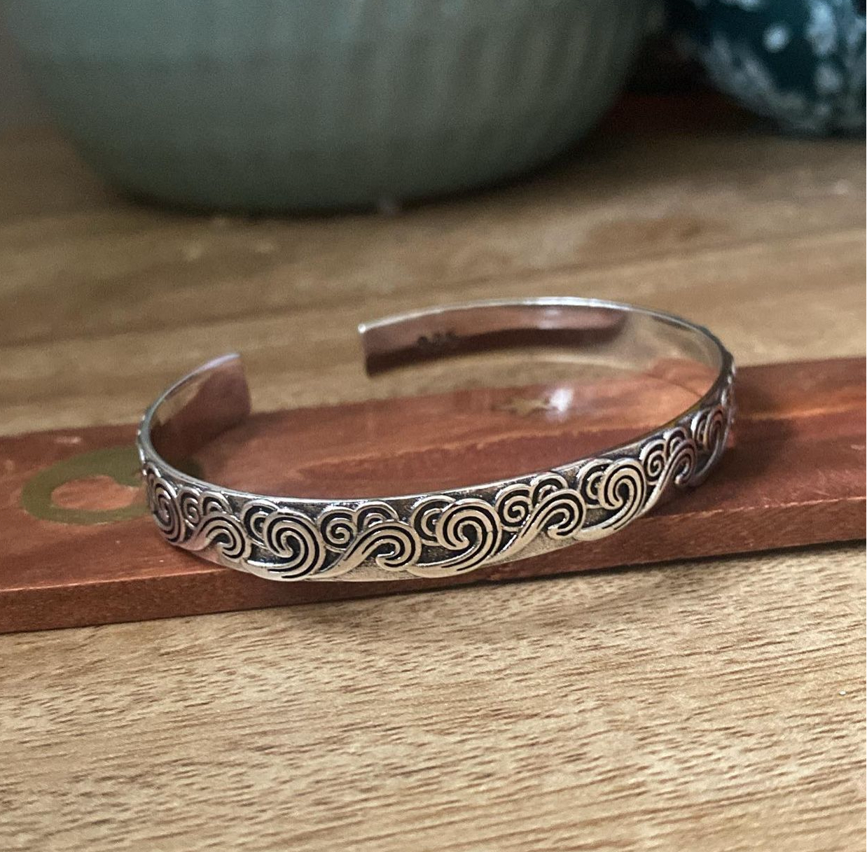 925 Spiral Wave Bangle