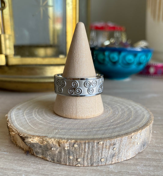 Triskele Ring