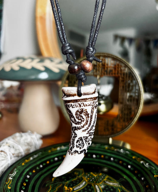 Tooth Pattern Necklace