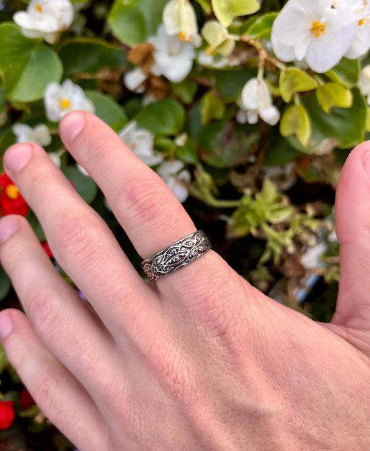 Carved Eyes Ring